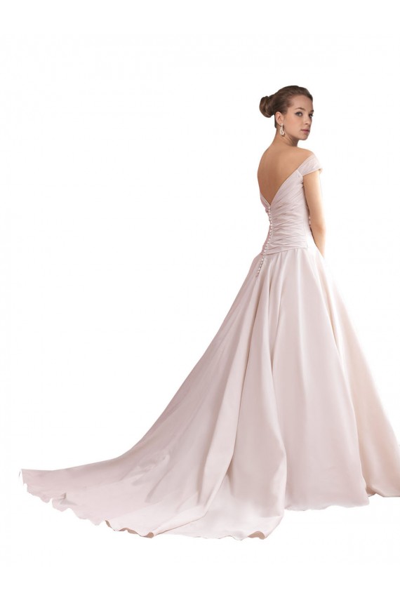 Sweetheart Chapel Train Satin Ivory Sleeveless Wedding Dresses Victoria