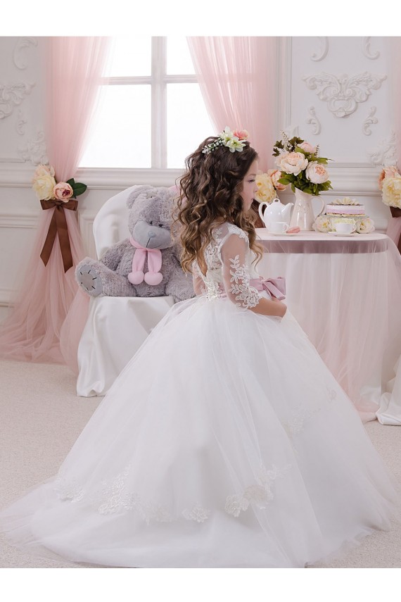 Ball Gowns Chapel Train Tulle & Lace Ivory Sleeveless Flower Girl Dress Victoria